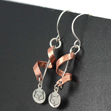 Load image into Gallery viewer, Zero Fox Given Swirl Earrings
